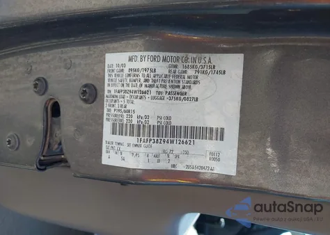 2004 Ford Focus Zts z USA, uszkodzony, nr VIN 1FAFP38Z94W126621